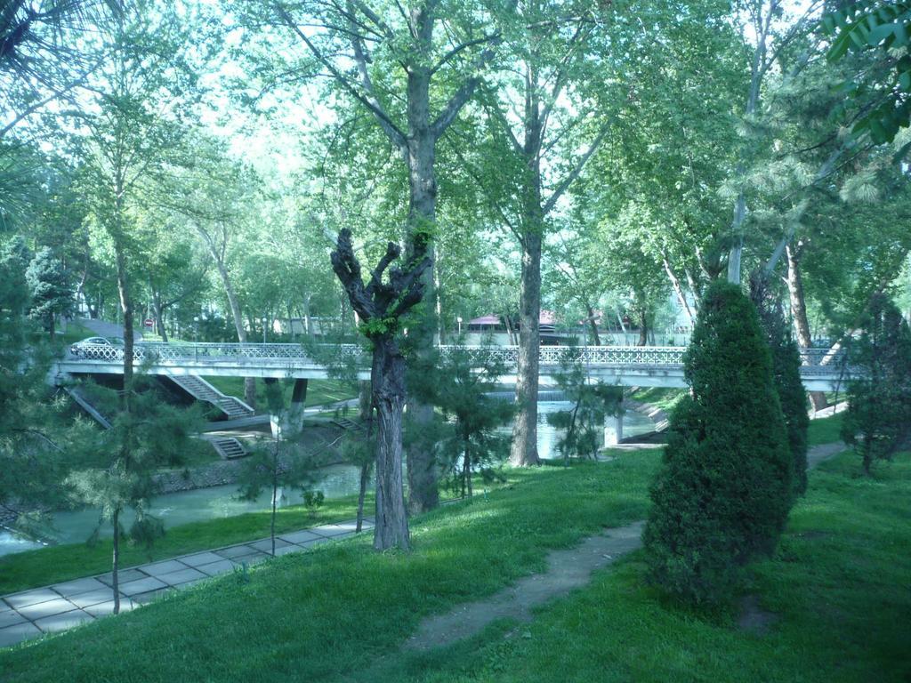 Apartment Tsentr 5 Tashkent Luaran gambar